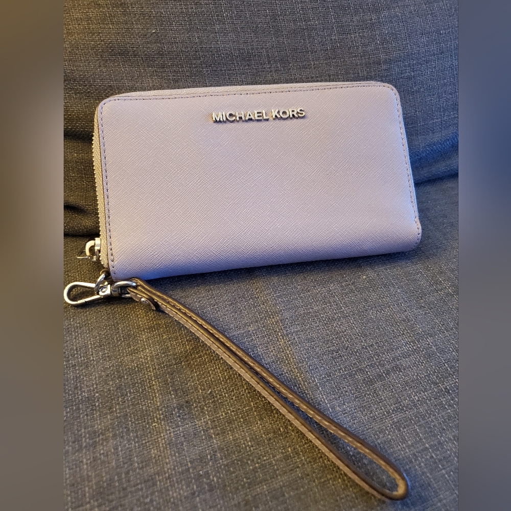 Michaels Kors Leather Wristlet Wallet